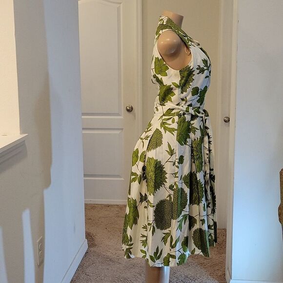 JESSICA HOWARD 50' STYLE SPRING SLEEVELESS FLORAL COLLARED DEEP V-NECK DRESS - Picture 6 of 16